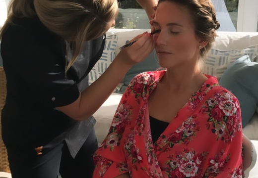 Bridesmaid make up